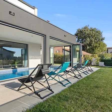 Oliva Mare With Heated Pool * Bale