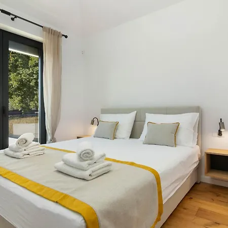 Oliva Mare With Heated Pool * Bale