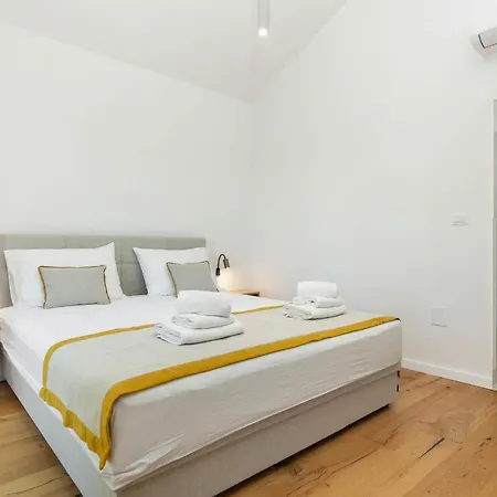 Vila Oliva Mare With Heated Pool *